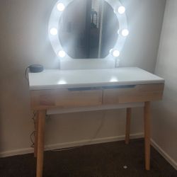 Makeup Vanity 