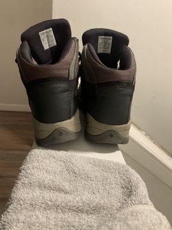 Columbias Works Boots