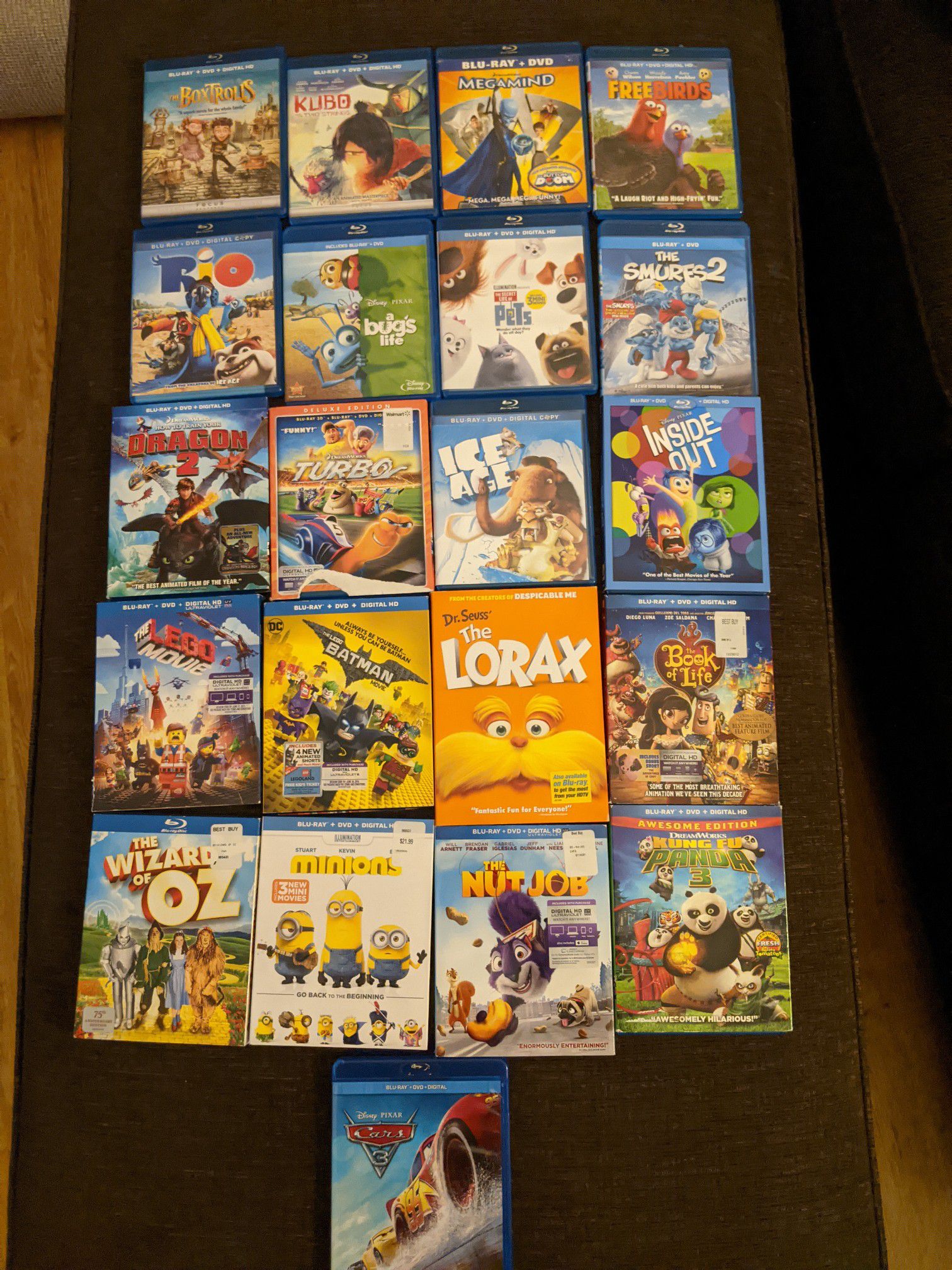 Lot of 22 Disney Kids Blu-Ray DVD's
