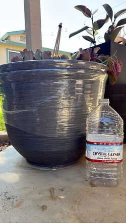 Two Large Planters (Grey Modern)