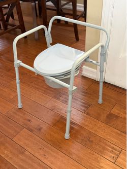 Baño ajustable para enfermos/ Bedside commode
