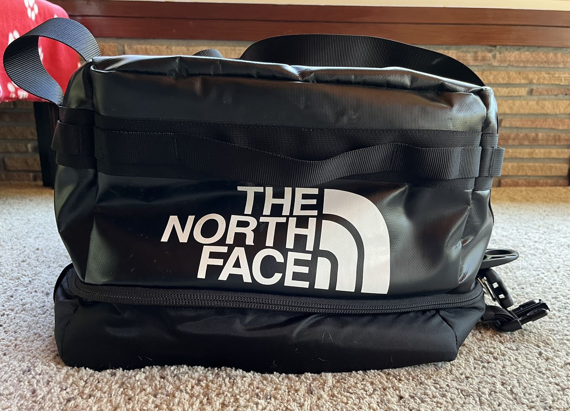 The North Face Gear Locker Duffel – 62L – Black