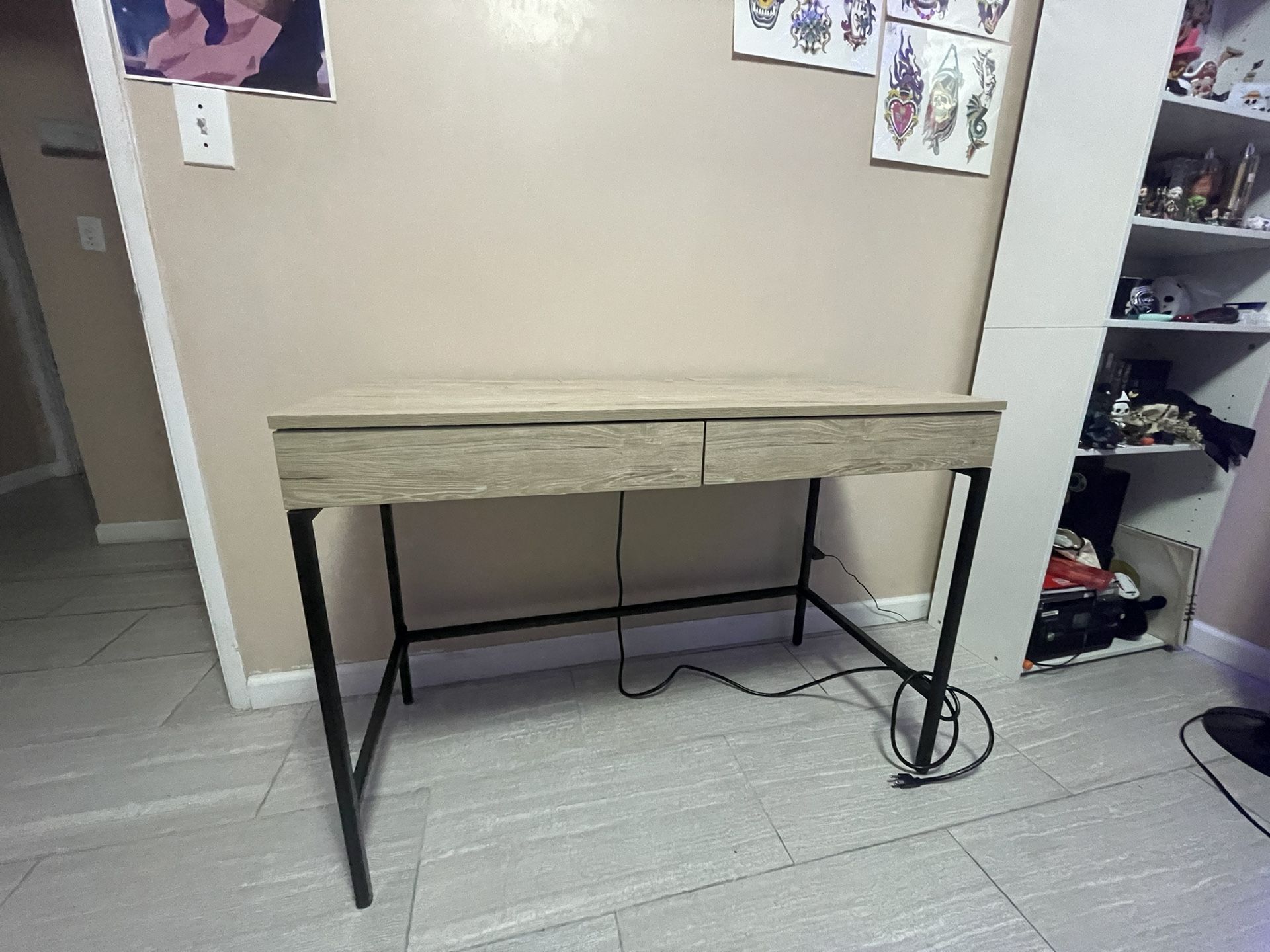 Work Desk with Outlet and USB