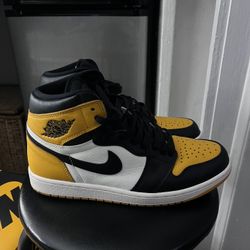 Jordan 1 High Yellow Toe