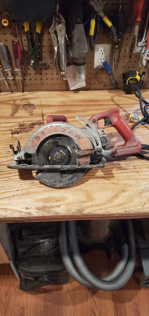 Skilsaw Worm Drive SPT 77 WM