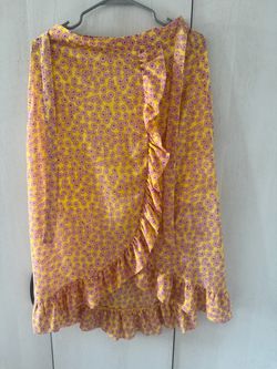 VIEW Women’s Yellow/Pink Floral Wrap Skirt Ruffle Hem Knee Length Size 36