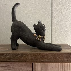 Regal Black Cat Figure