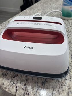 Cricut Easy Press Raspberry 