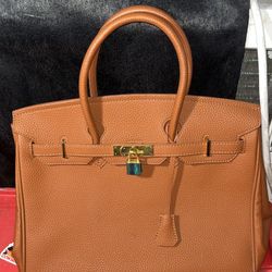 Purse With Lock & Key