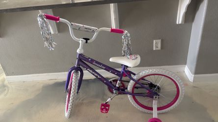 Huffy Girl Little Training Wheels
