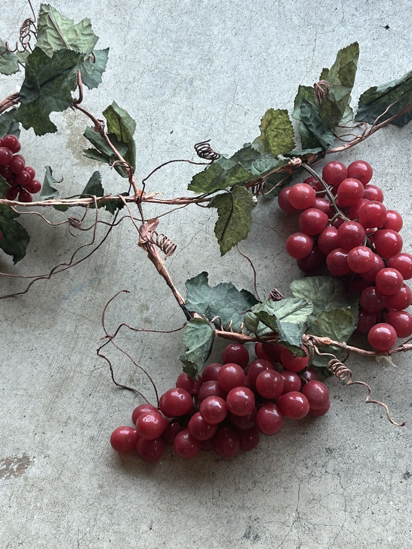  Faux Grapevine, Would Be great For Wine Decor Or Crafts 