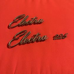 **** ELECTRA  225   EMBLEM ****