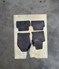 05 Ford Focus Custom Floor Mats