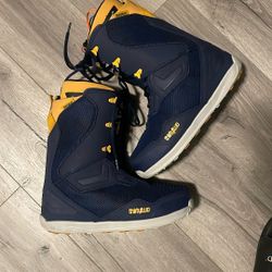 THIRTYTWO SNOWBOARD BOOTS SIZE 13 SIGNATURE SERIES SCOTT STEVENS GNU BURTON FORUM CARTEL RIDE UNION