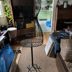 Wire Mannequin 