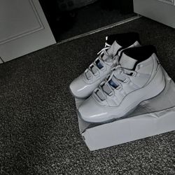 Air Jordan 11  Legend Blue 