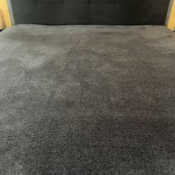 King Headboard And Frame , 2 Night Stands And Dresser 