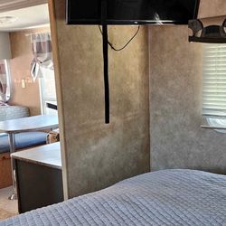 2008 Skyline Nomad 26ft travel trailer