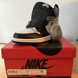 Jordan 1 Retro High Silver Toe (women’s) - Size 8.5