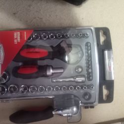45 Piece Tool Set