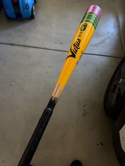 Victus pencil bat