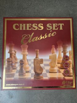 Complete chess board please