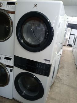 Electrolux front load washer and dryer laundry tower - Free delivery