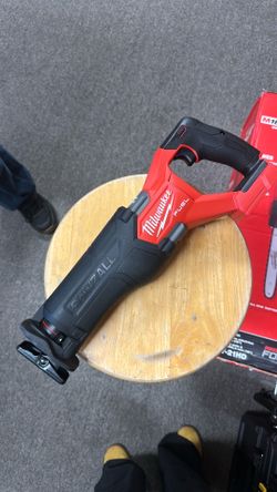 Milwaukee M18 FUEL GEN-2 18V Lithium-Ion Brushless Cordless SAWZALL Reciprocating Saw (Tool-Only)