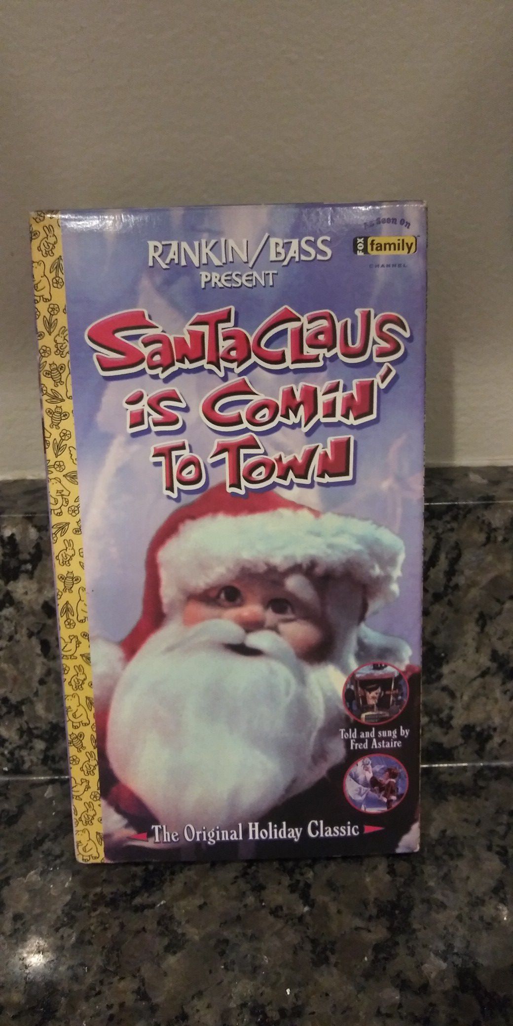 Santa Claus is comin' to Town vhs