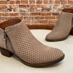 Lucky Brand Brindle Taupe Suede Brielley Ankle Boost Bootie women's Size 9.5 shoes