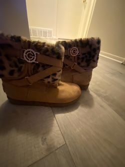 Boots size 7/5