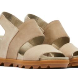 New SOREL SANDALS Size 7