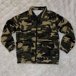 New In Package Size Small Oversized Camo Jean Jacket 