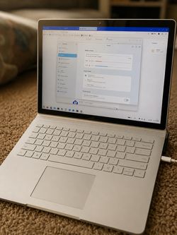 Microsoft Surface Book 2