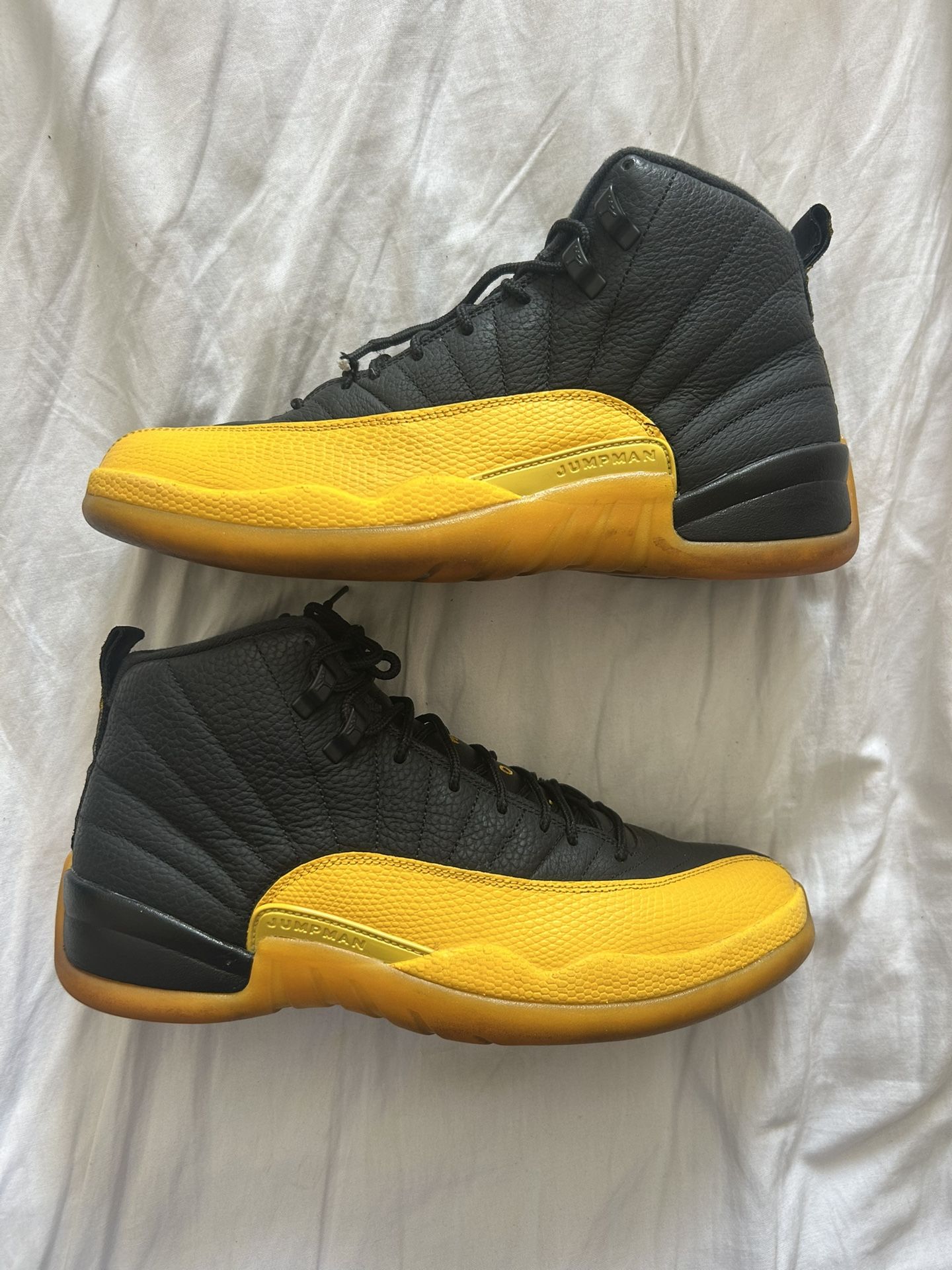 Jordan 12  University Gold 