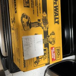 Dewalt Impact and Drill Combo Kit 20-V