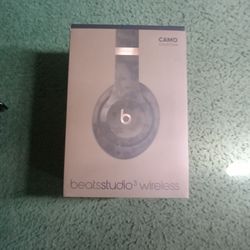 Beats Studio³ Wireless Camo Headphones 
