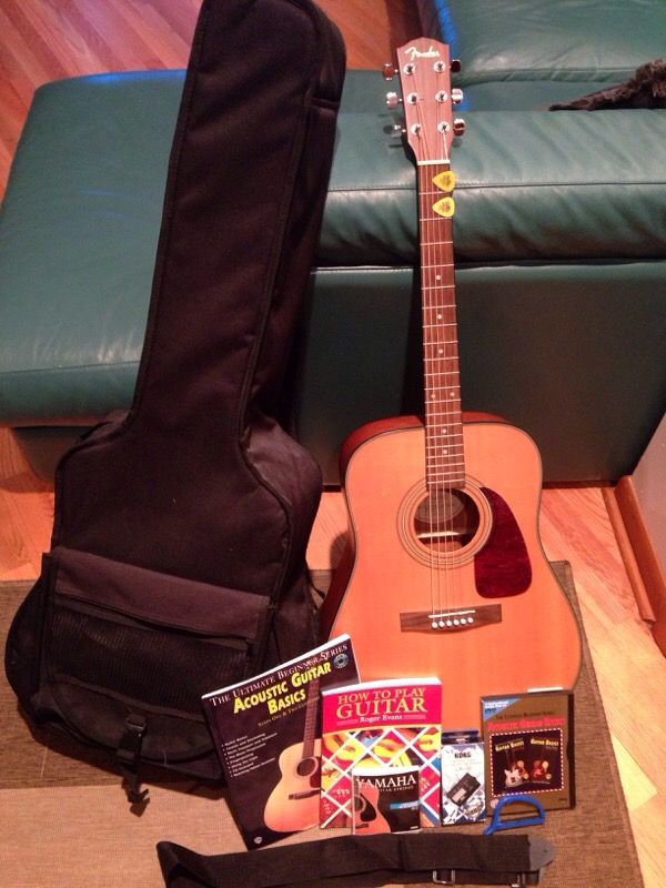 Fender DG-9 NAT, Acoustic Guitar with case