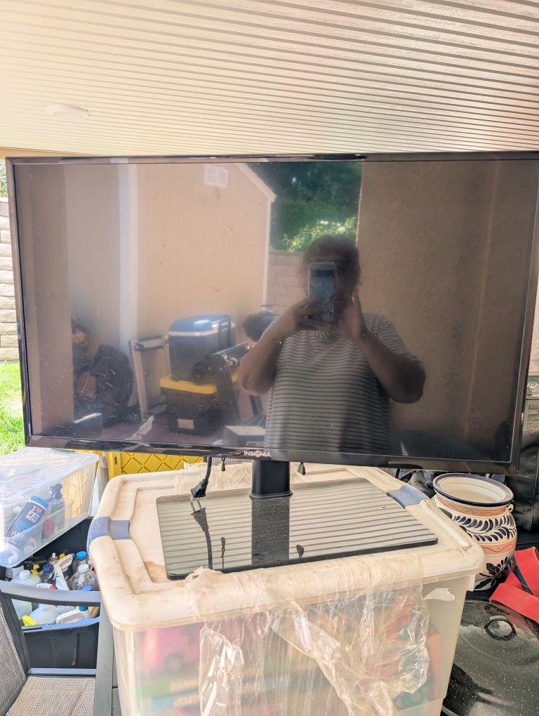 32 In TV Great Condition