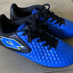 Brand New Kids Soccer Shoes Size 3 Boys