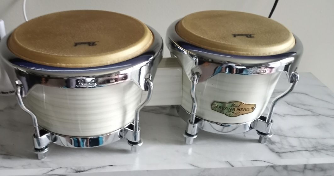 Pearl Bongoes New !!