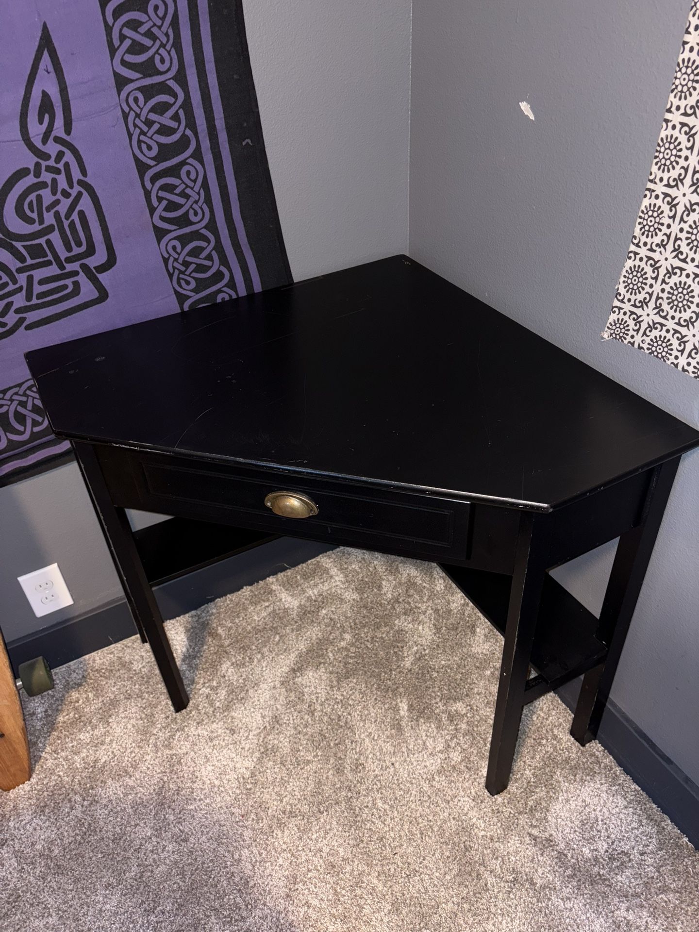 Corner Desk