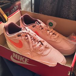 Nike air max 1 light pink corduroy material NEW