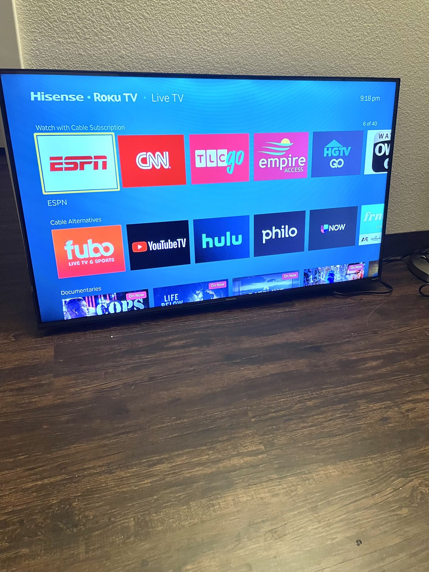 43”Hisense ROKU 4K 2160p UHD Smart Tv HDR