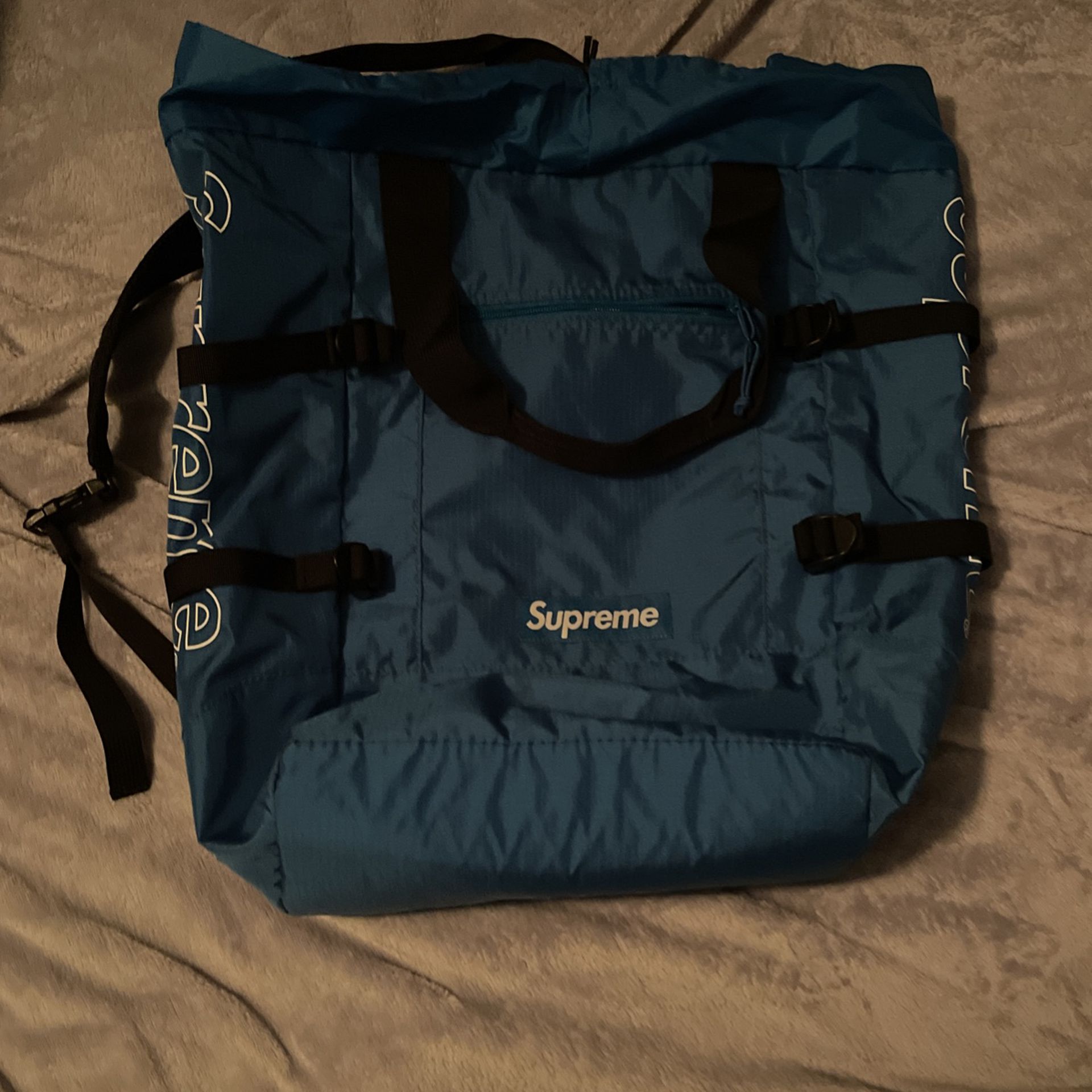 Supreme Tote Backpack for Sale in Orangevale, CA - OfferUp