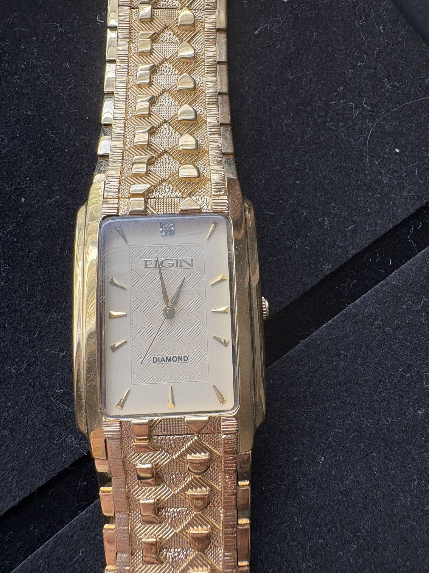 Like New Elgin Diamond Gold plate Watch