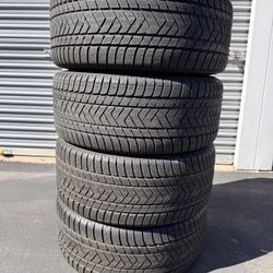 265 40 21 Pirelli Scorpion Winter Tires