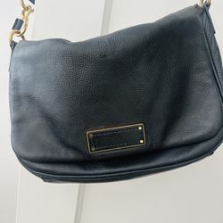 Marc Jacob’s Pebbled Leather Bag Cross Body 