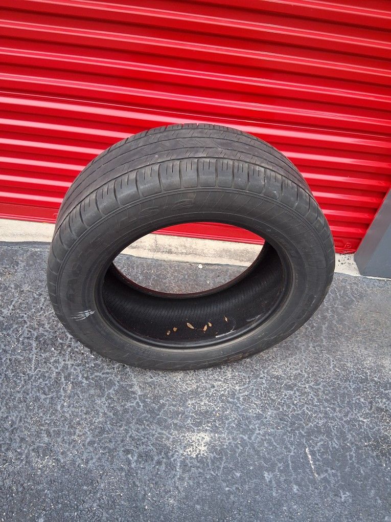 tire good year 275/55/20