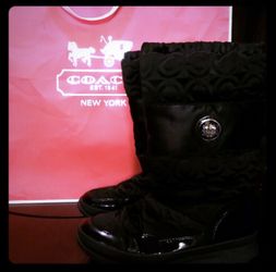 Coach boots size 8